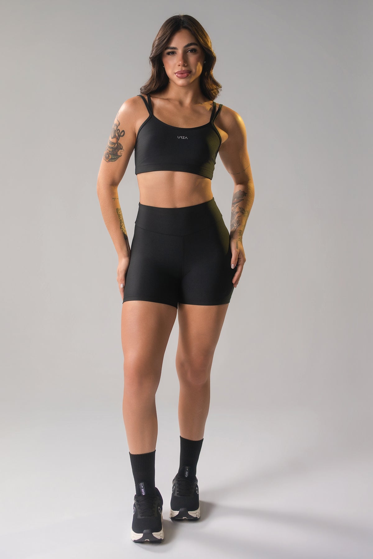 Conjunto Top Alcinha + Short Preto