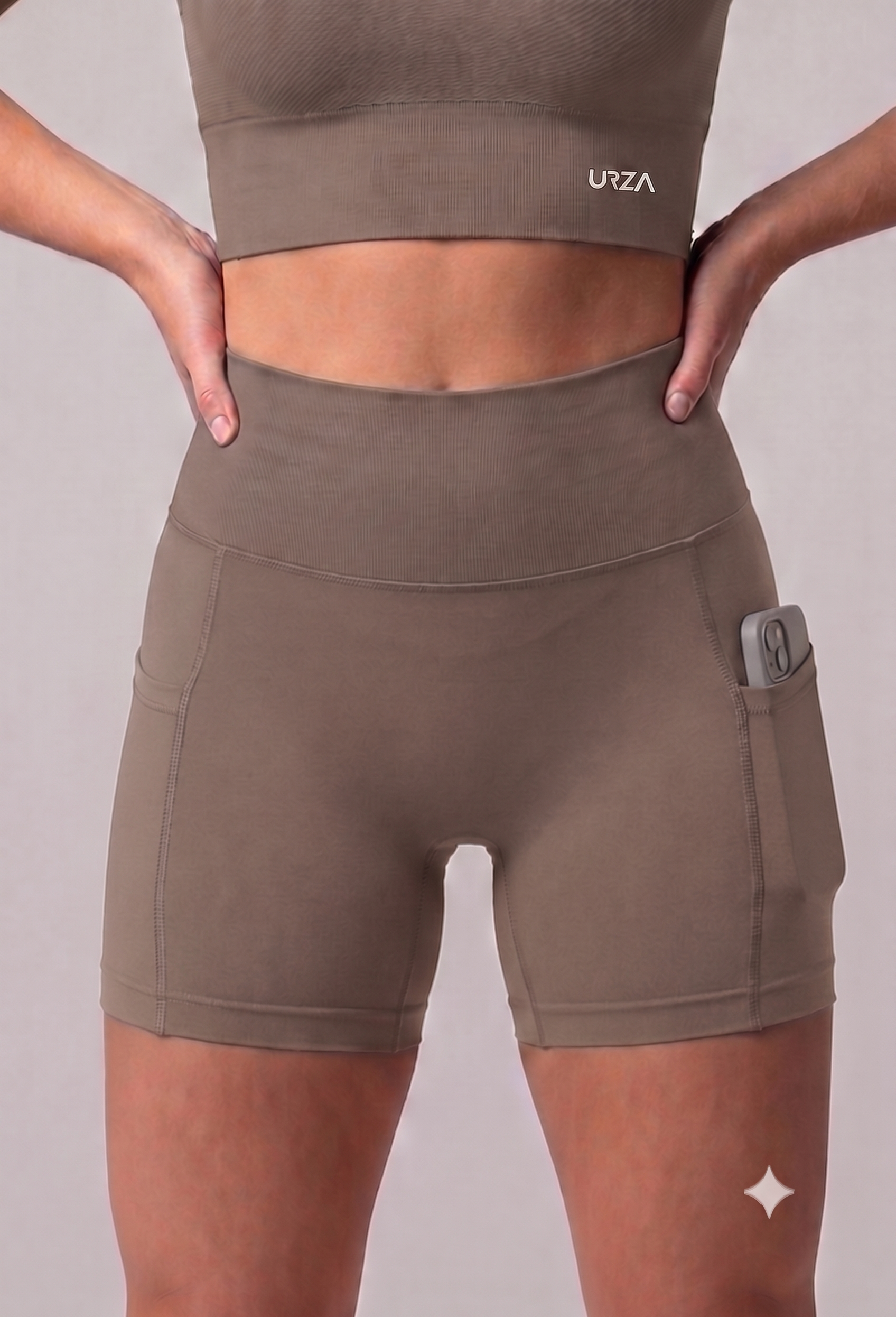 Short com Bolso Castanho