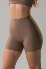 Short Castanho