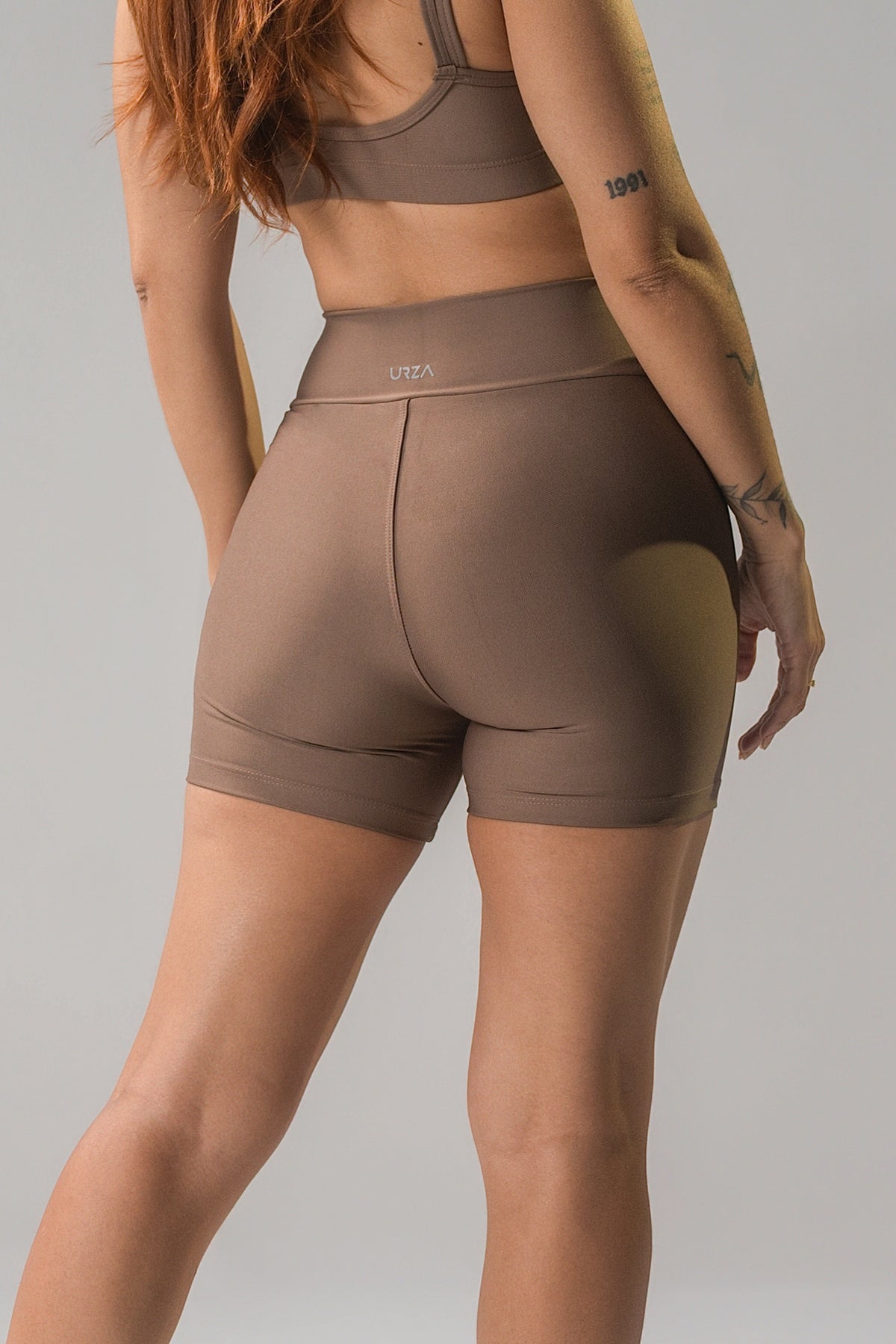 Short Castanho