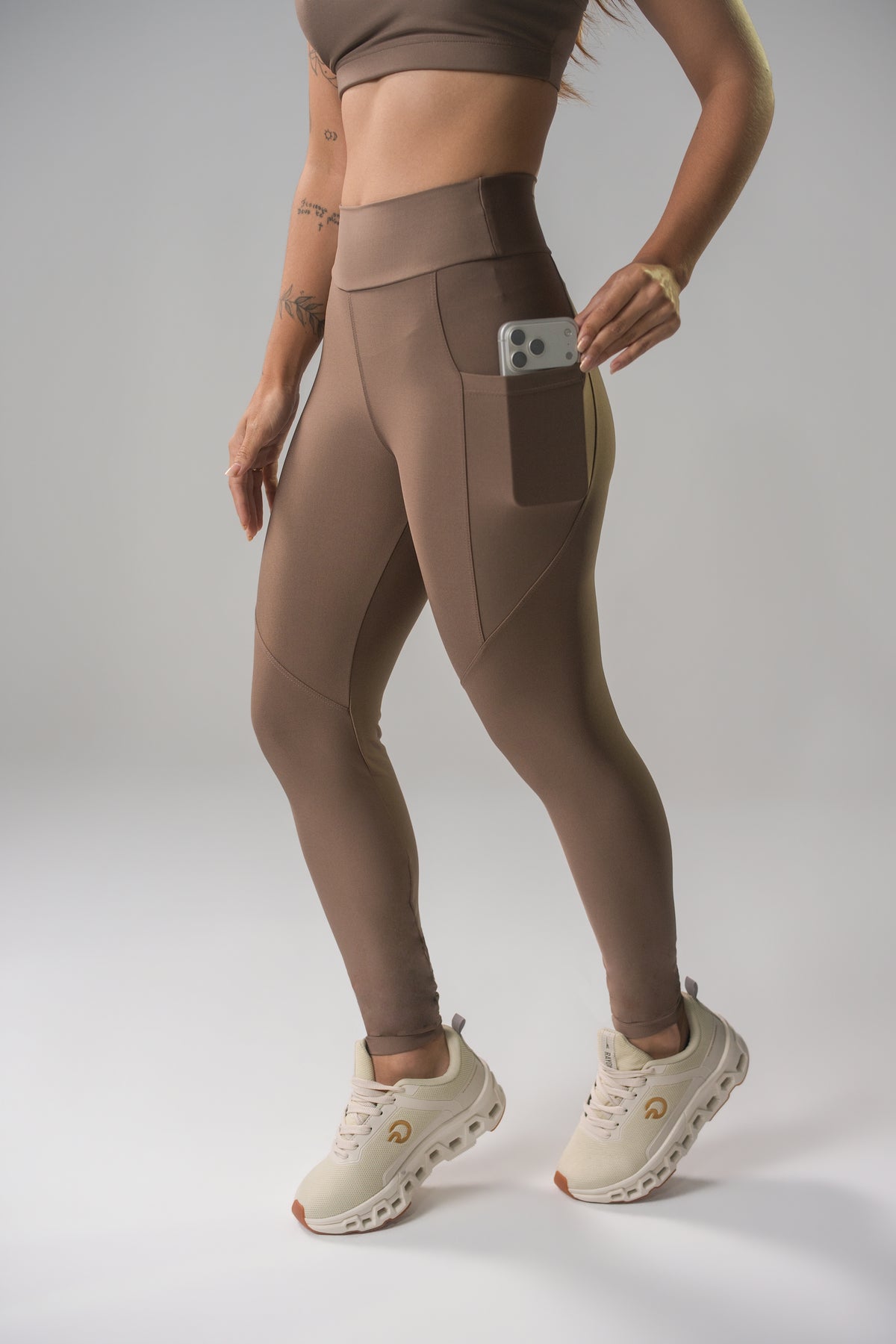Legging com Bolso Castanho