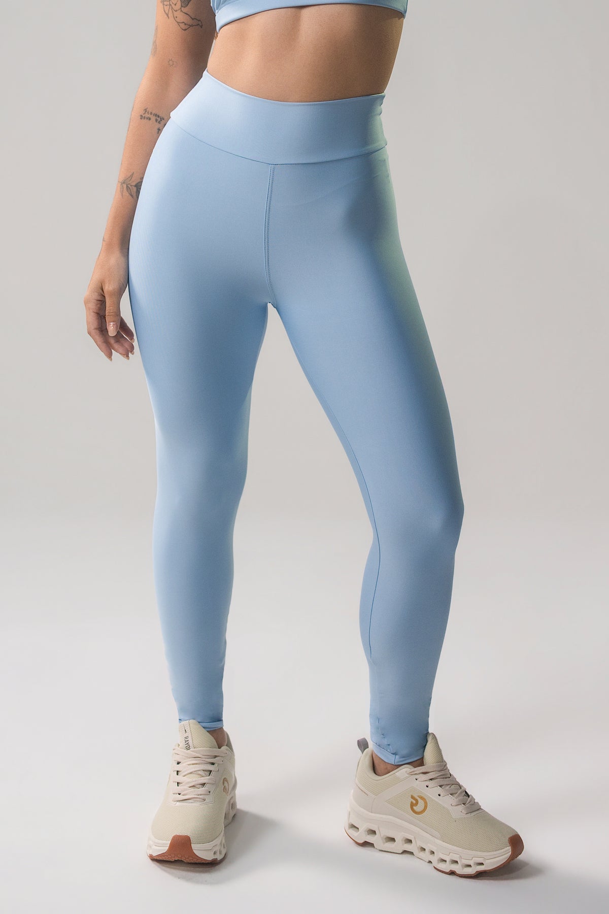 Conjunto Top Alça Larga + Legging Serenity