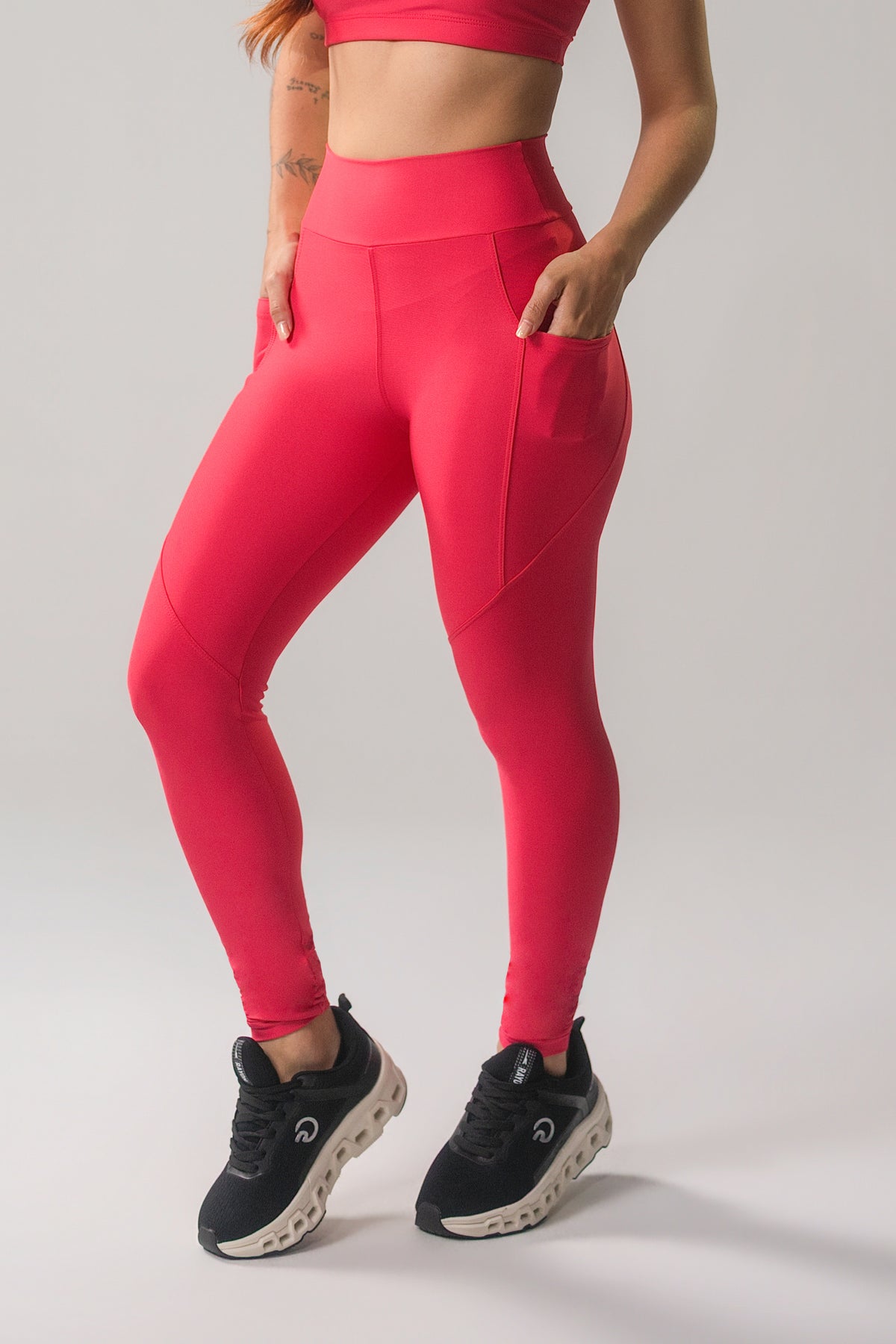 Legging com Bolso Cereja