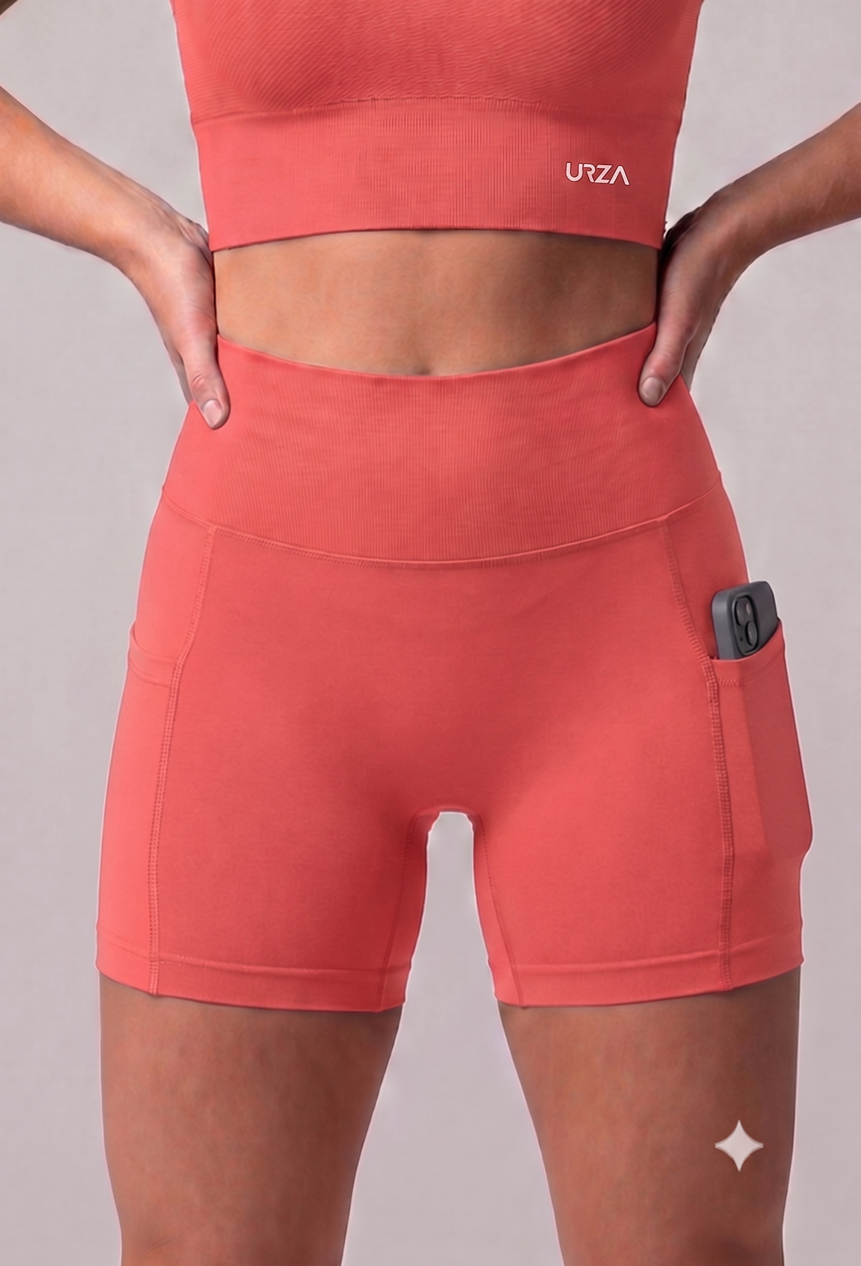 Short com Bolso Cereja