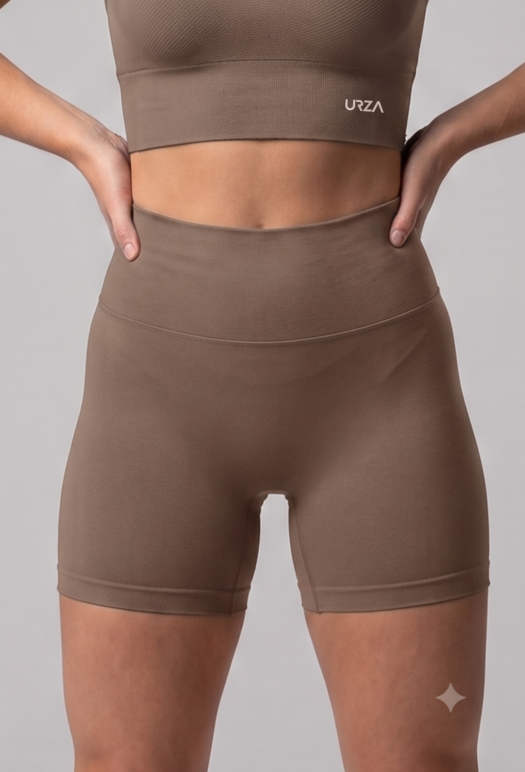 Short Castanho